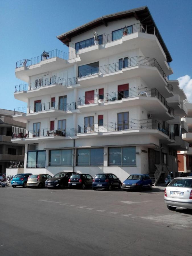 Apartment Overlooking The Sea With A View Of Old Gallipoli And The Whole Bay Kültér fotó